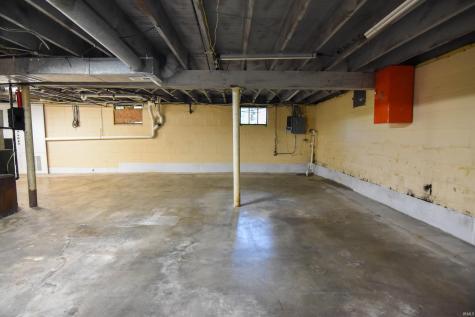 5900 Newburgh Road Evansville IN 47715