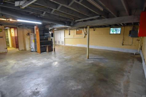 5900 Newburgh Road Evansville IN 47715