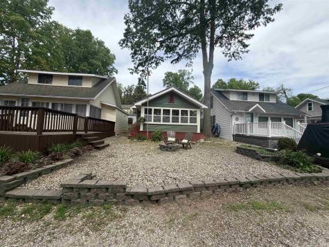 840 Lane 120 Hamilton IN 46742