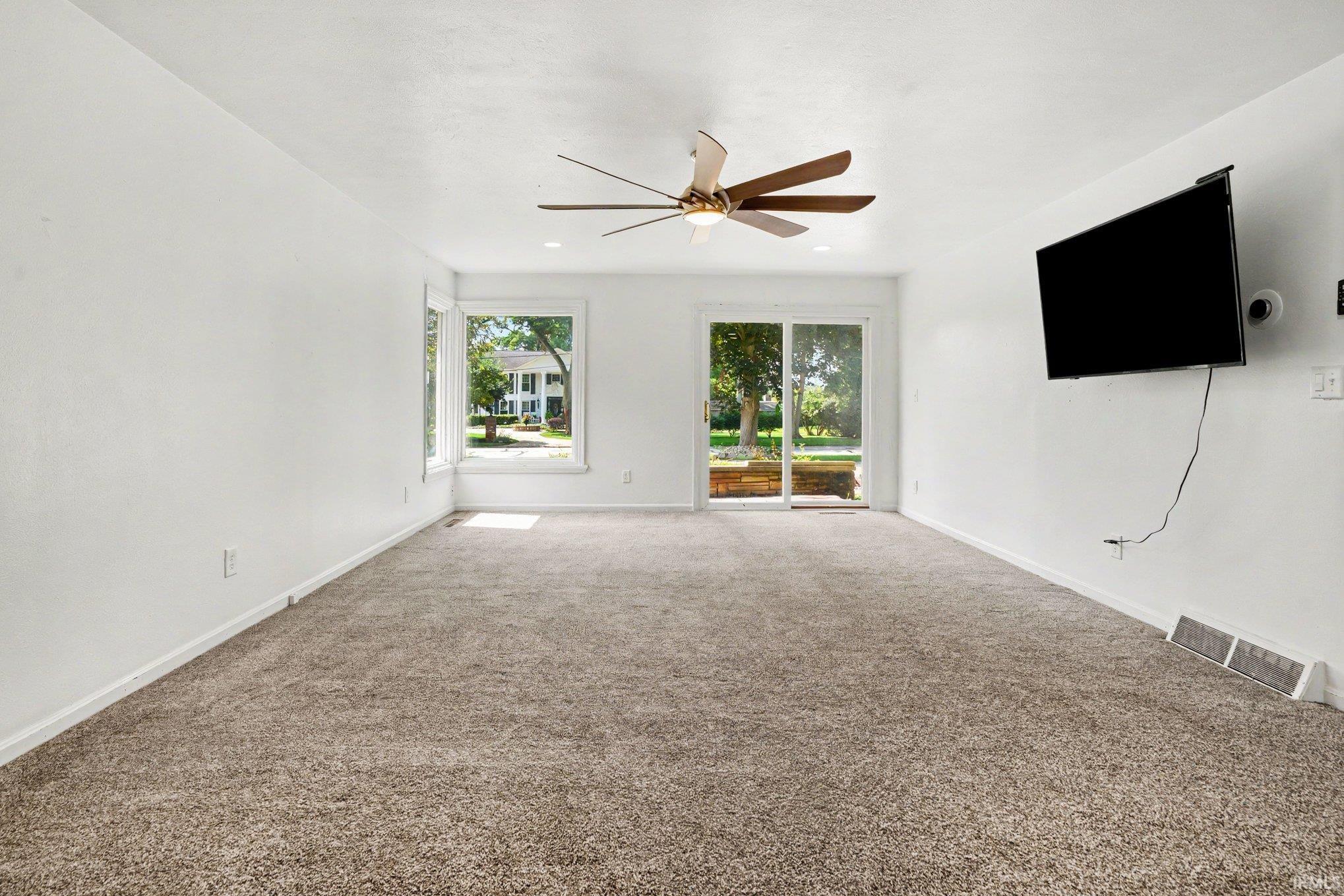 2030 Greenleaf Boulevard Elkhart IN 46514
