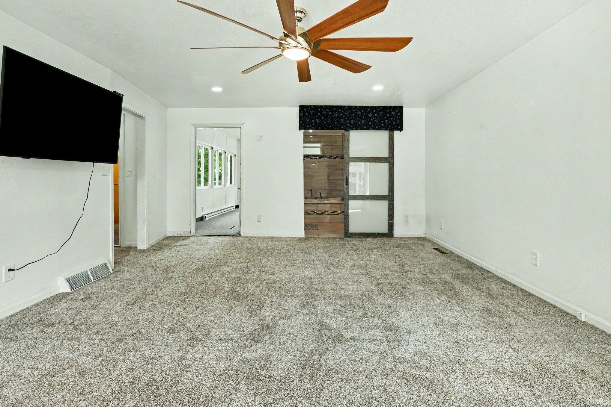 2030 Greenleaf Boulevard Elkhart IN 46514