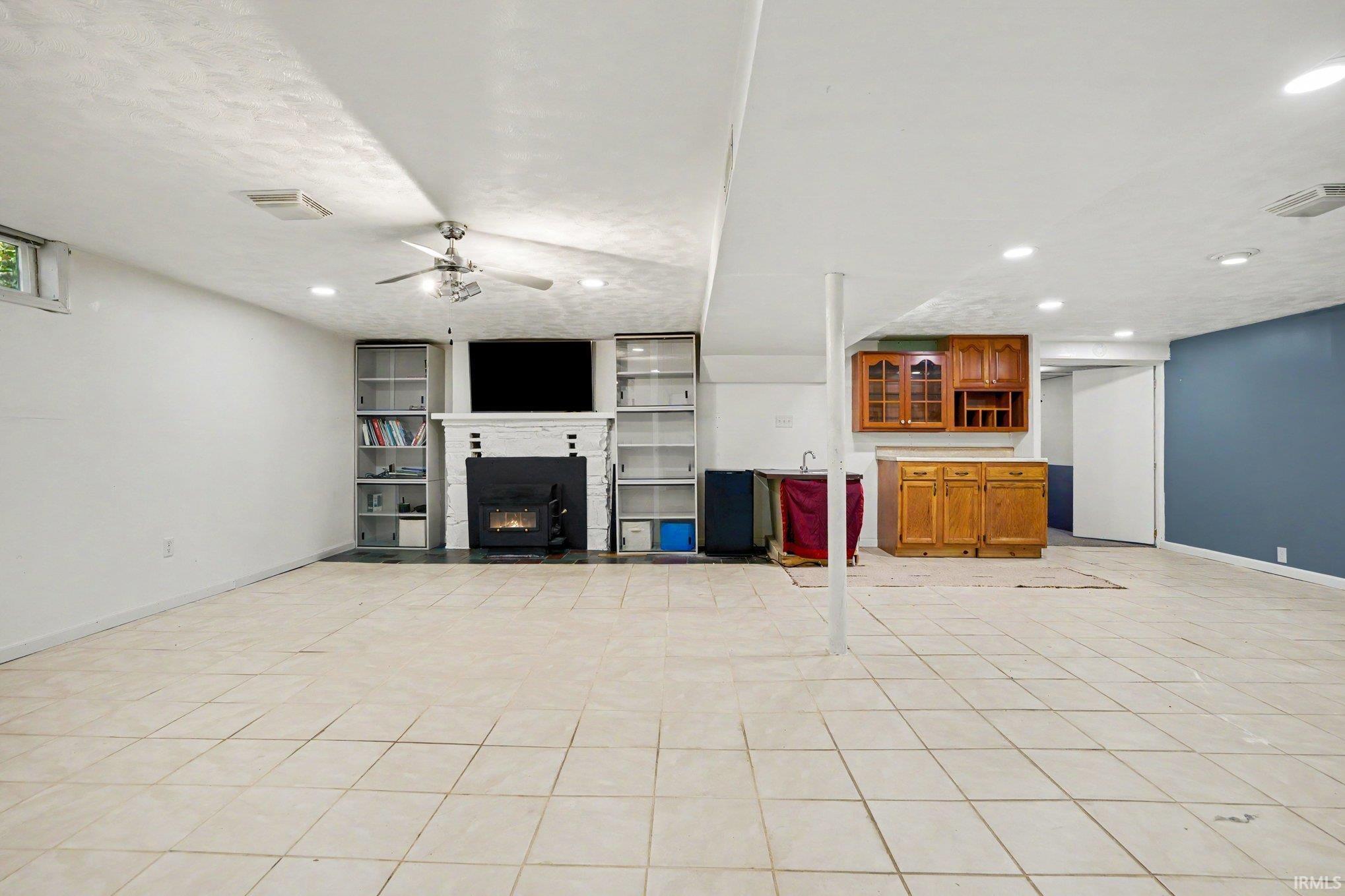 2030 Greenleaf Boulevard Elkhart IN 46514
