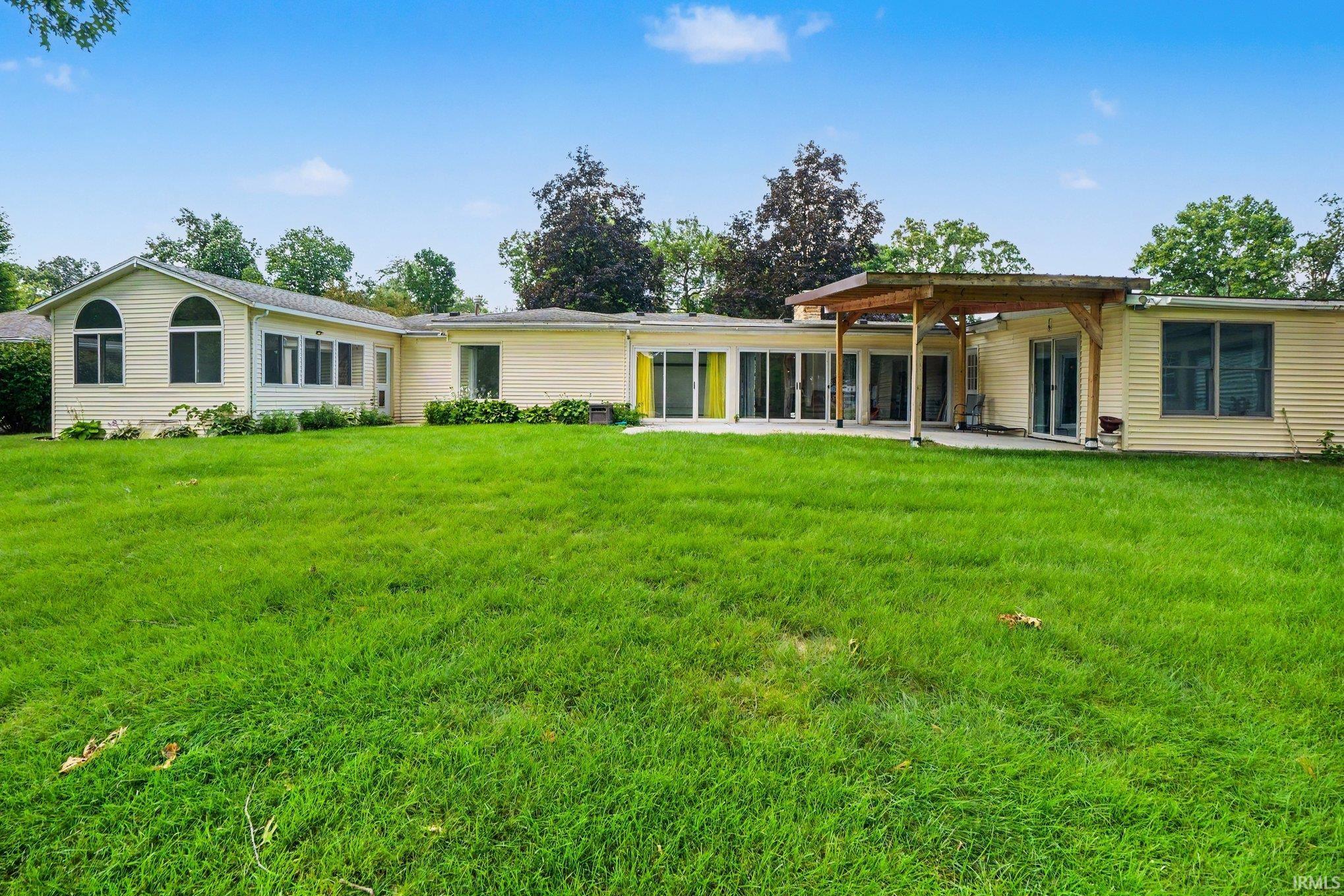 2030 Greenleaf Boulevard Elkhart IN 46514