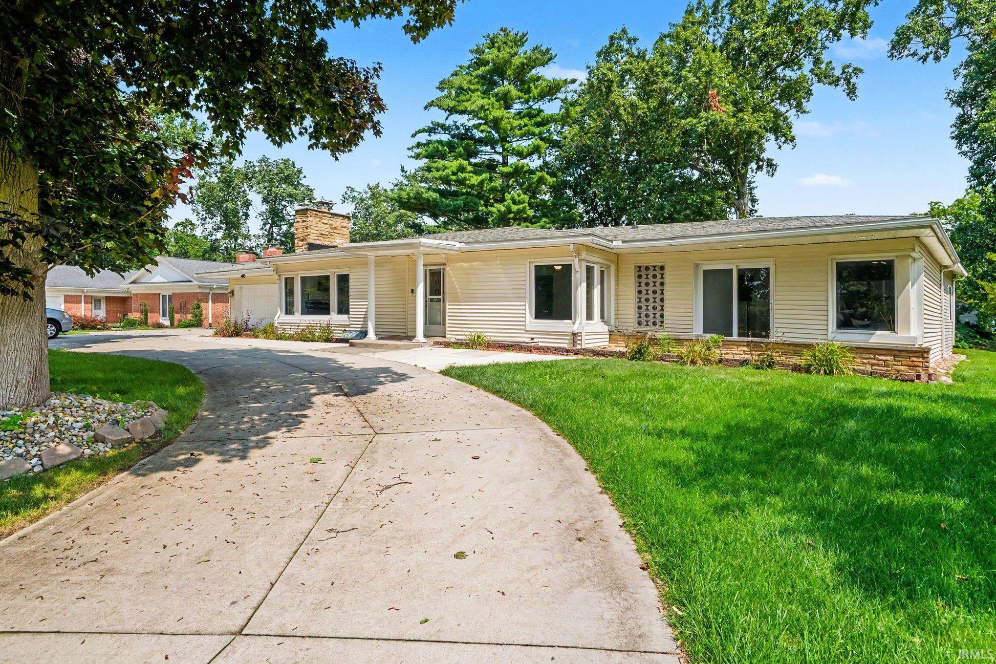 2030 Greenleaf Boulevard Elkhart IN 46514