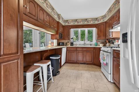 5239 E Colonial Oaks Drive Monticello IN 47960
