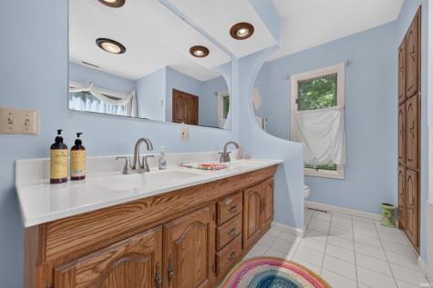 5239 E Colonial Oaks Drive Monticello IN 47960