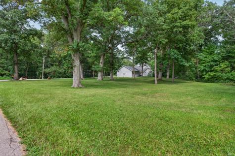 5239 E Colonial Oaks Drive Monticello IN 47960