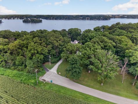 5239 E Colonial Oaks Drive Monticello IN 47960