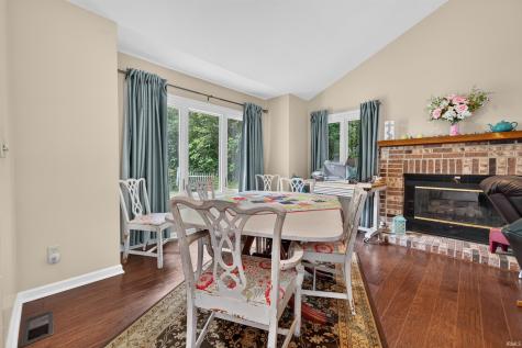 5239 E Colonial Oaks Drive Monticello IN 47960
