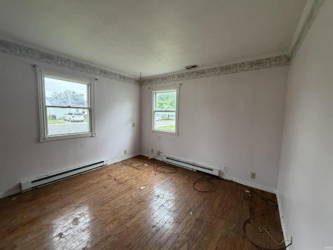 702 W Grant Street Hartford City IN 47348