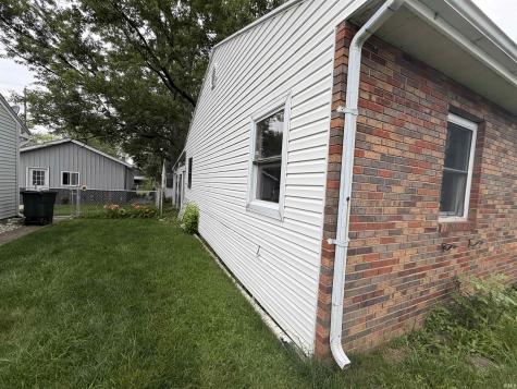 702 W Grant Street Hartford City IN 47348