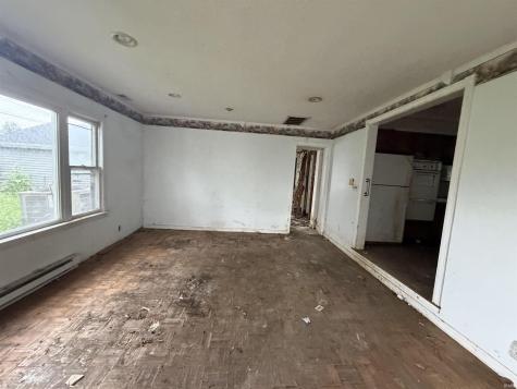702 W Grant Street Hartford City IN 47348