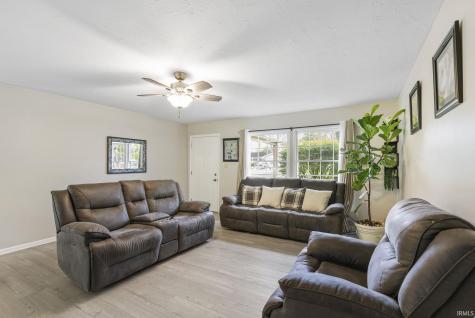 4301 Lynwood Court Fort Wayne IN 46815