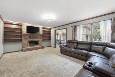 12127 Mahogany Drive Fort Wayne IN 46814