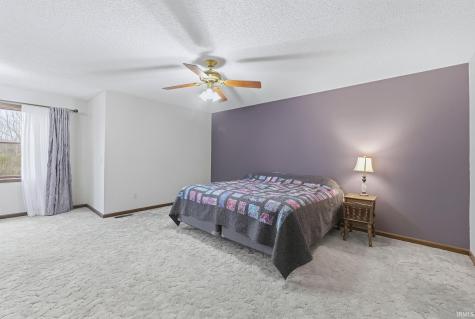 12127 Mahogany Drive Fort Wayne IN 46814