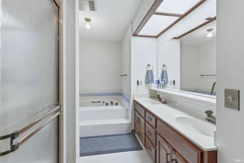 12127 Mahogany Drive Fort Wayne IN 46814