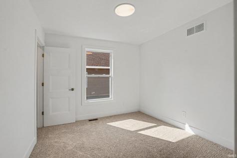1513 E Borley Avenue Mishawaka IN 46545