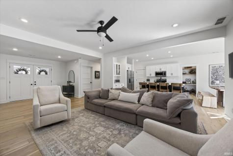 602 E Barton Woods Lane Ellettsville IN 47429