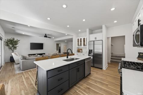 602 E Barton Woods Lane Ellettsville IN 47429