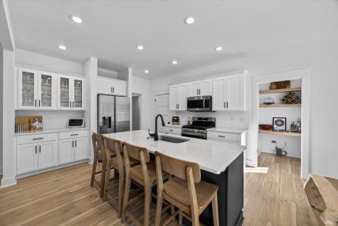 602 E Barton Woods Lane Ellettsville IN 47429