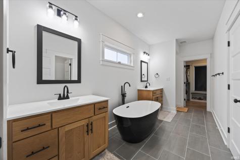 602 E Barton Woods Lane Ellettsville IN 47429
