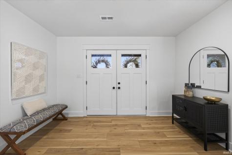 602 E Barton Woods Lane Ellettsville IN 47429
