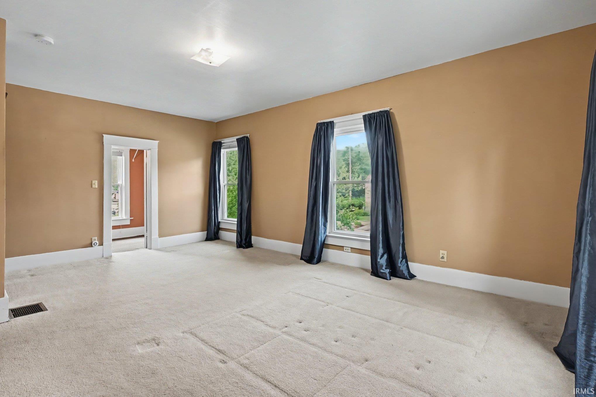 806 S 7th Street Goshen IN 46526
