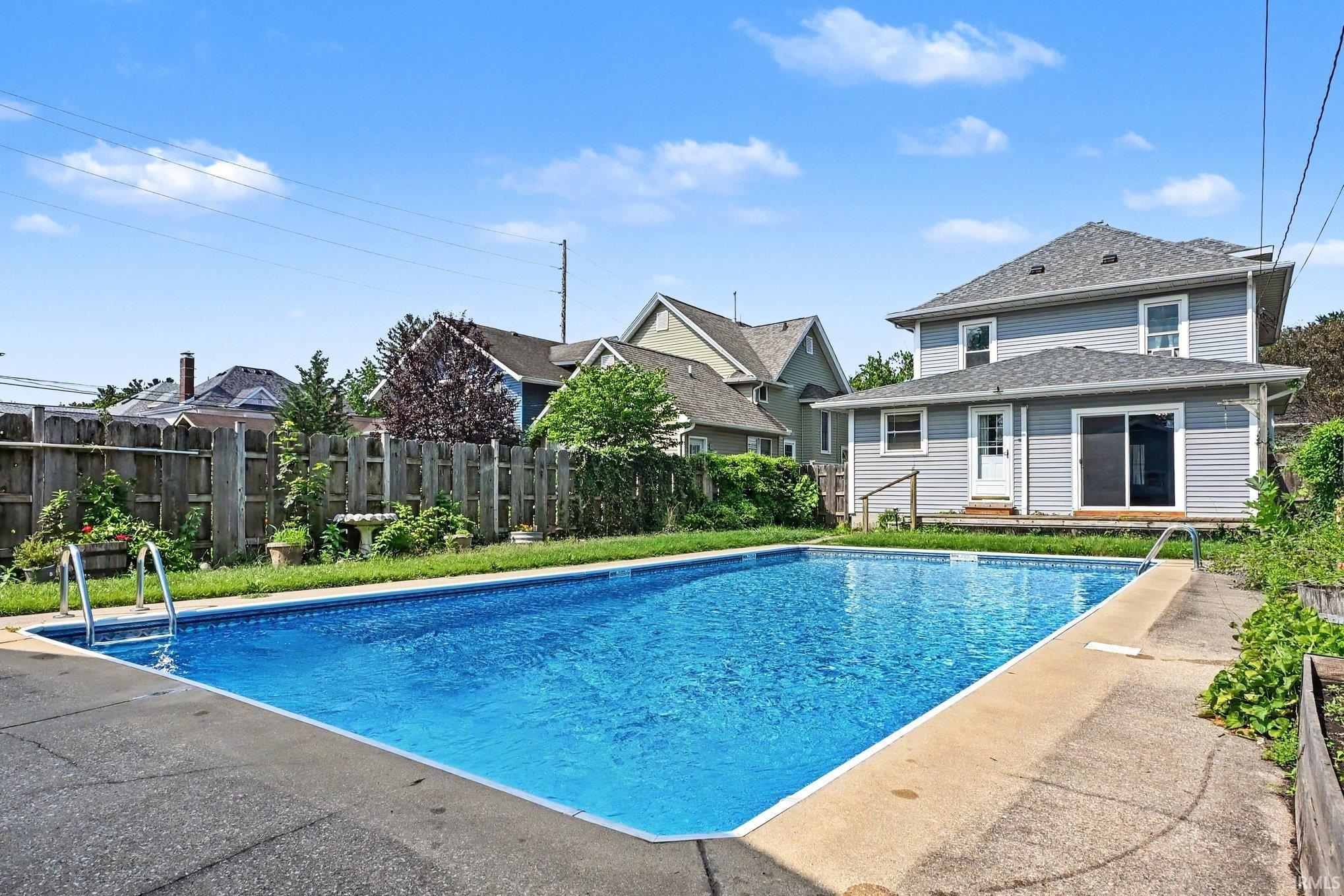 806 S 7th Street Goshen IN 46526