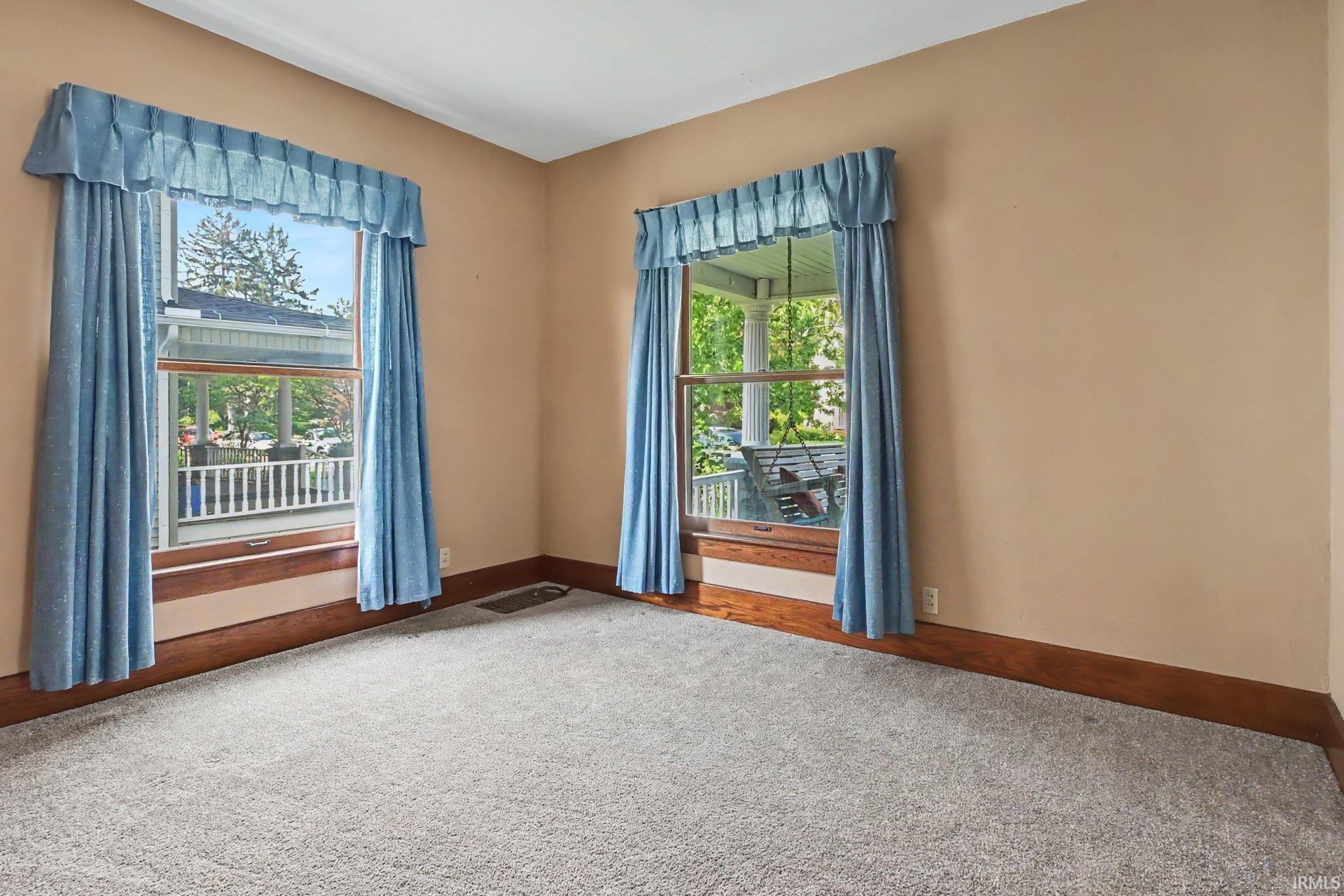 806 S 7th Street Goshen IN 46526