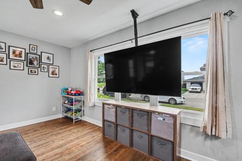 211 Marine Avenue Elkhart IN 46516