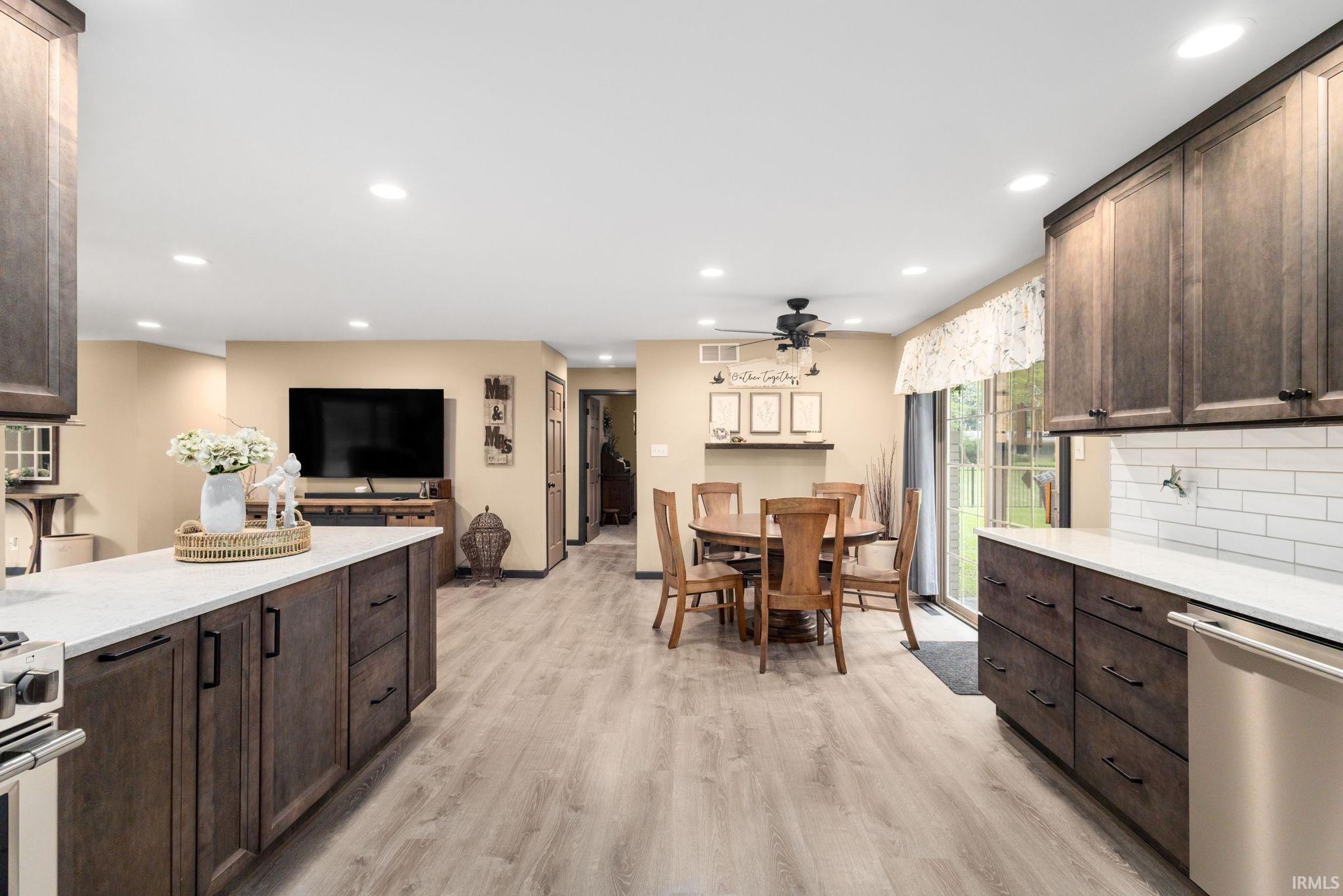 55844 Oak Lane Elkhart IN 46514