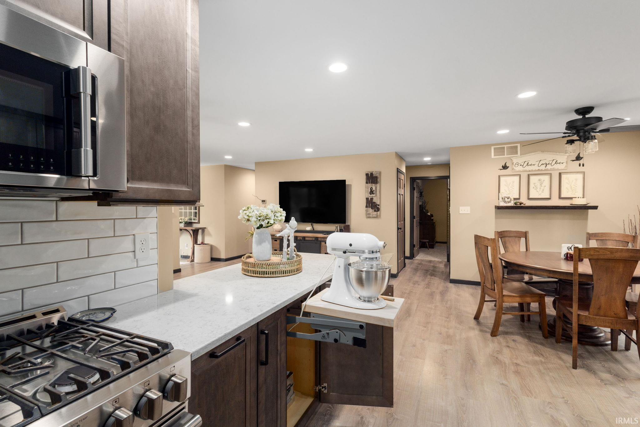 55844 Oak Lane Elkhart IN 46514