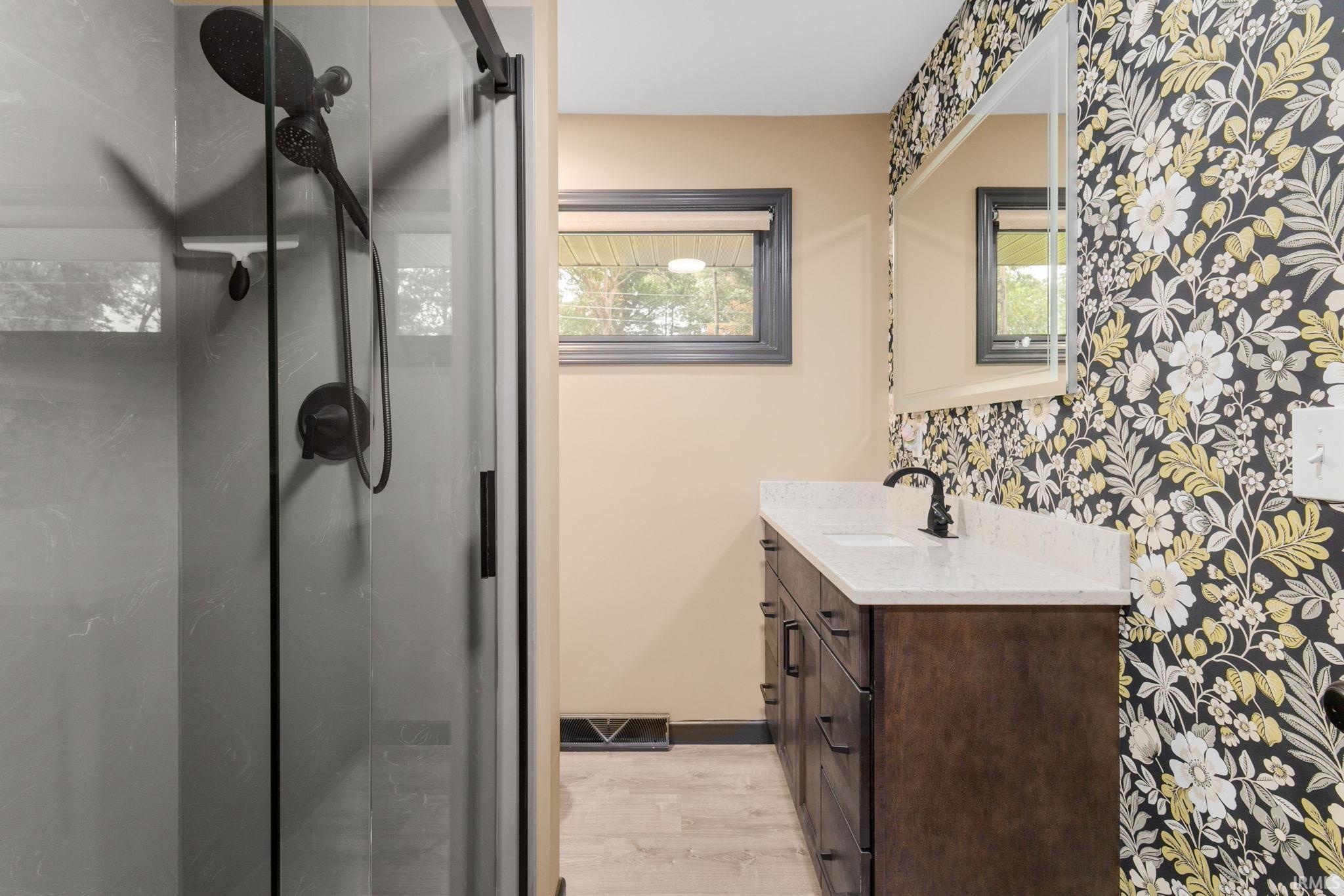55844 Oak Lane Elkhart IN 46514