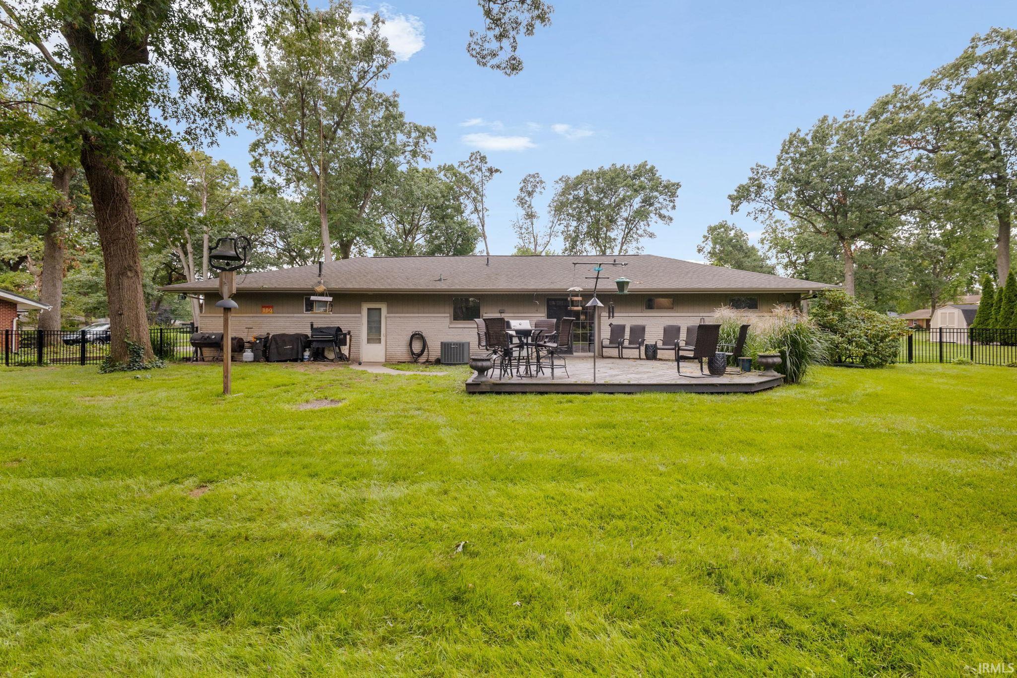 55844 Oak Lane Elkhart IN 46514