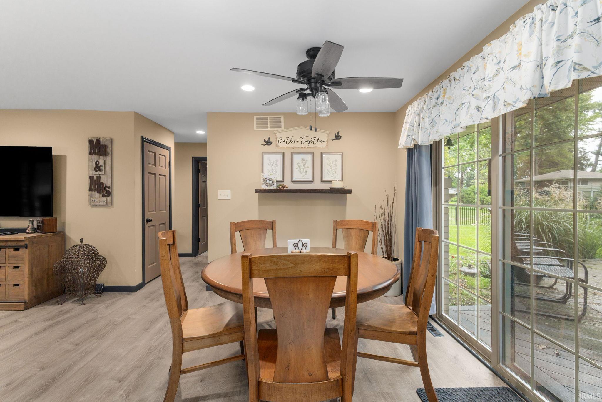 55844 Oak Lane Elkhart IN 46514