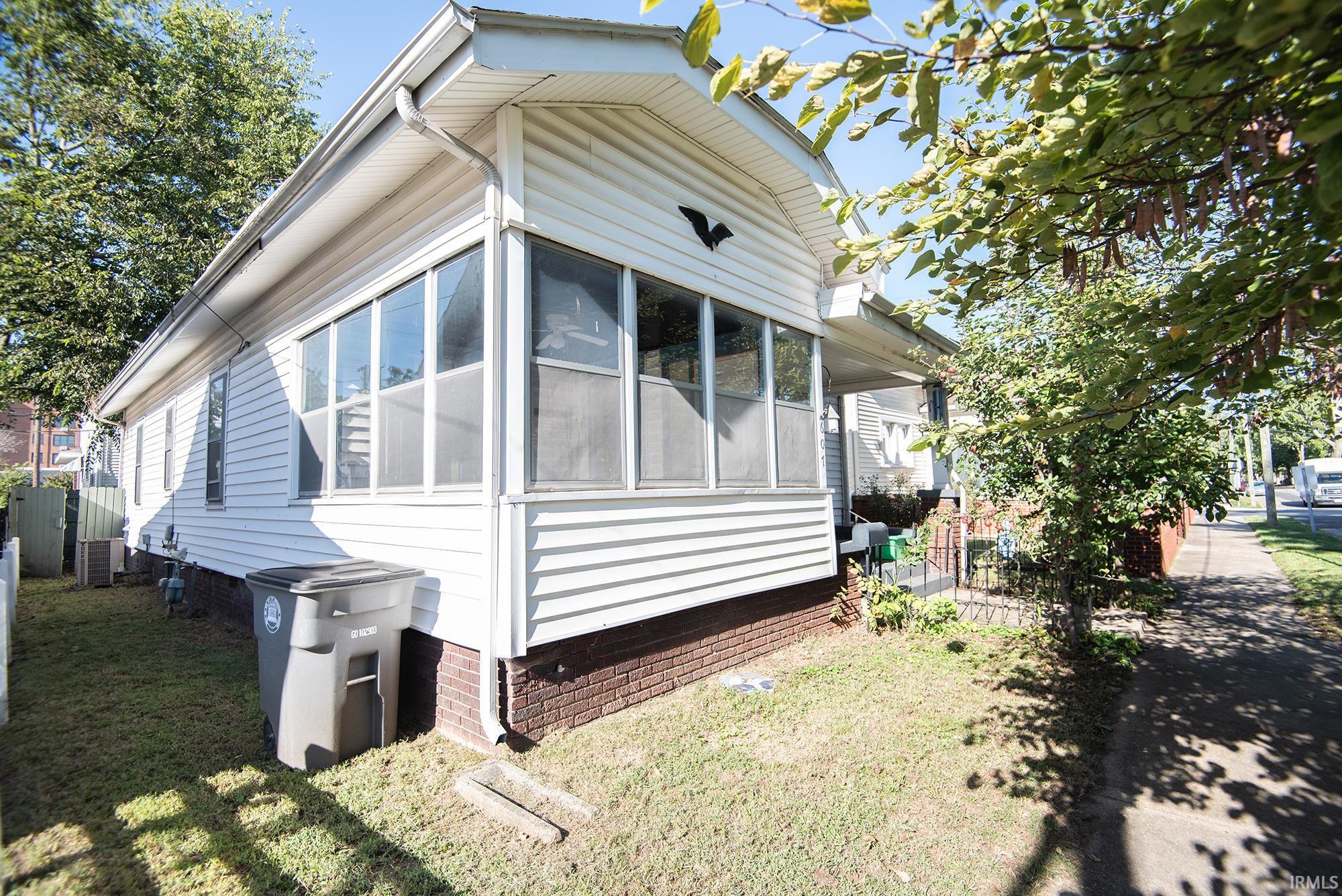 607 Barnett Street Vincennes IN 47591