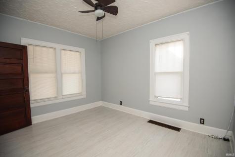 607 Barnett Street Vincennes IN 47591