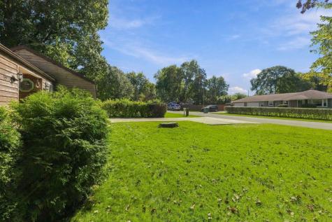 19737 Gilmer Street South Bend IN 46614