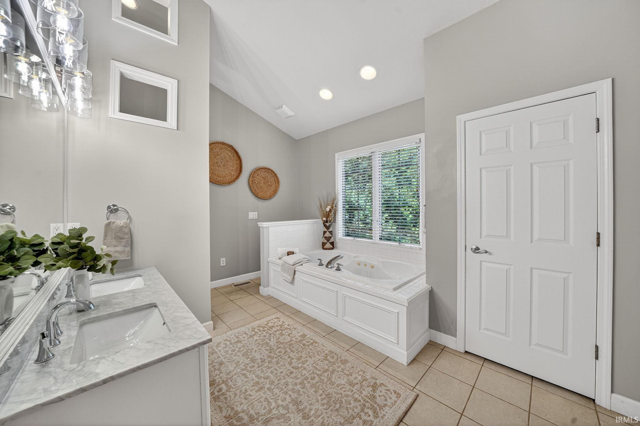 14211 Fox Chase Drive Granger IN 46530