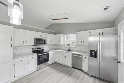 8931 Whispering Woods Drive Fort Wayne IN 46804