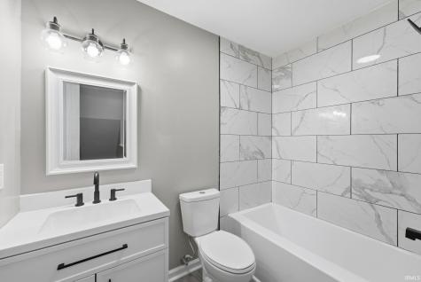 8931 Whispering Woods Drive Fort Wayne IN 46804