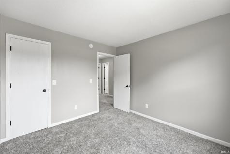 8931 Whispering Woods Drive Fort Wayne IN 46804