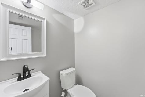 8931 Whispering Woods Drive Fort Wayne IN 46804