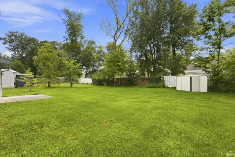 8931 Whispering Woods Drive Fort Wayne IN 46804