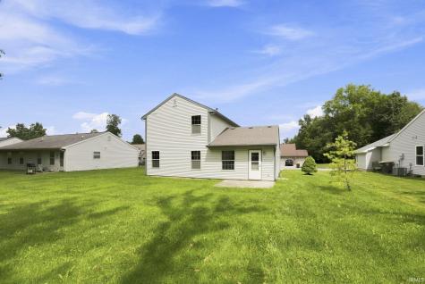 8931 Whispering Woods Drive Fort Wayne IN 46804
