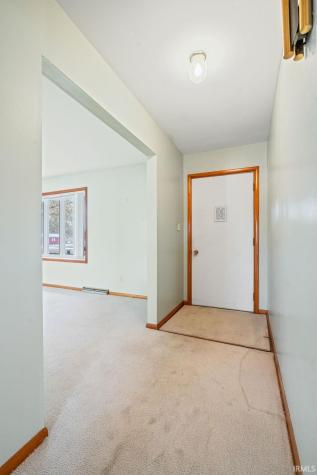 4928 E Barnett Avenue Sharpsville IN 46068