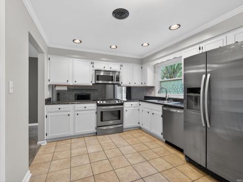 1103 Candlewood Way Fort Wayne IN 46845