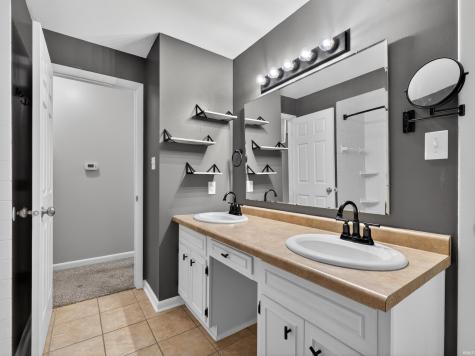 1103 Candlewood Way Fort Wayne IN 46845