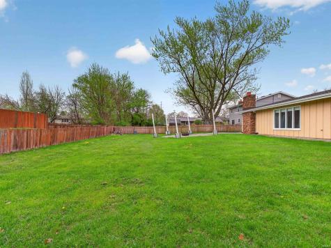 1103 Candlewood Way Fort Wayne IN 46845