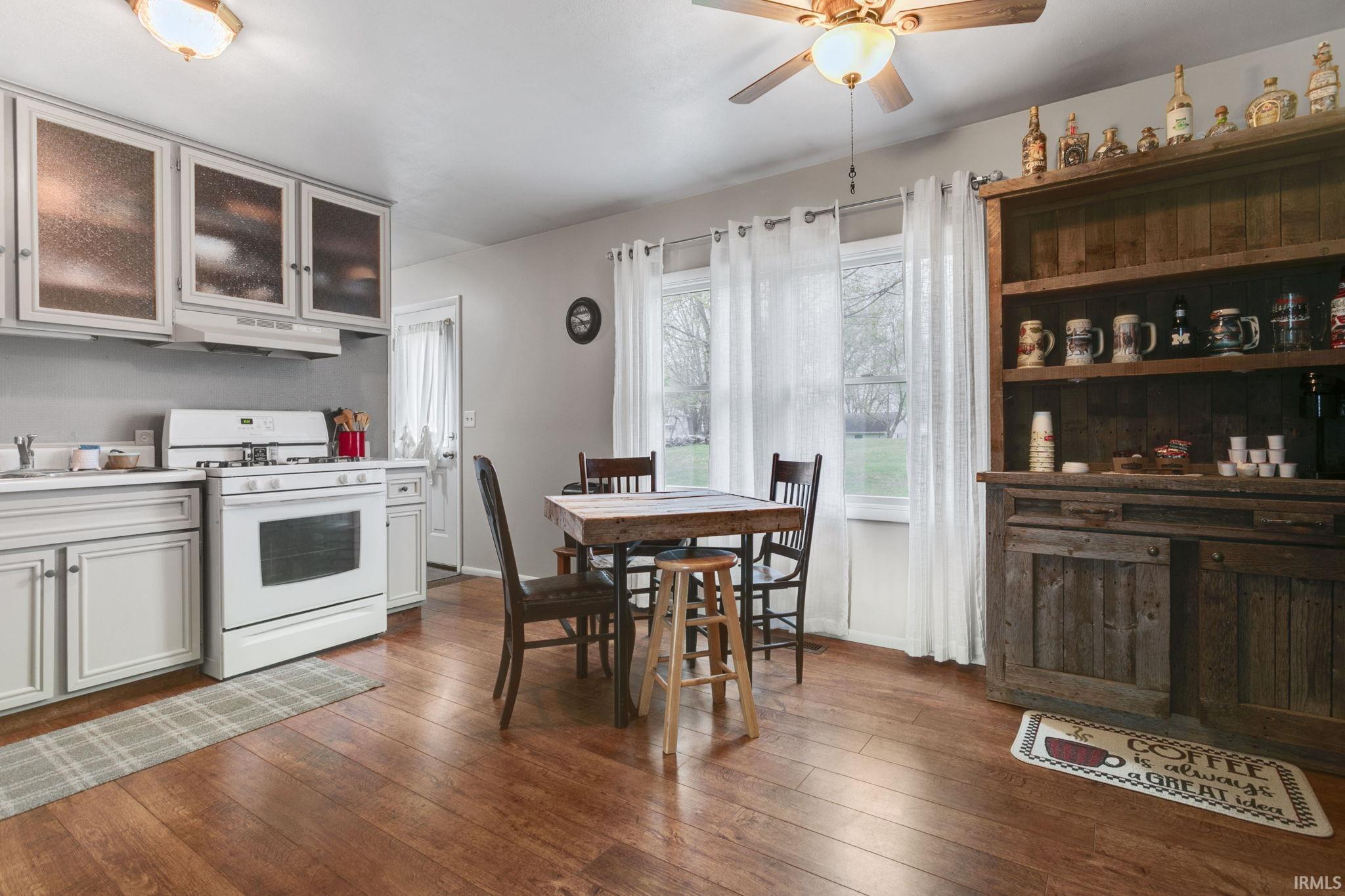 70862 Tecumseh Drive Nappanee IN 46550